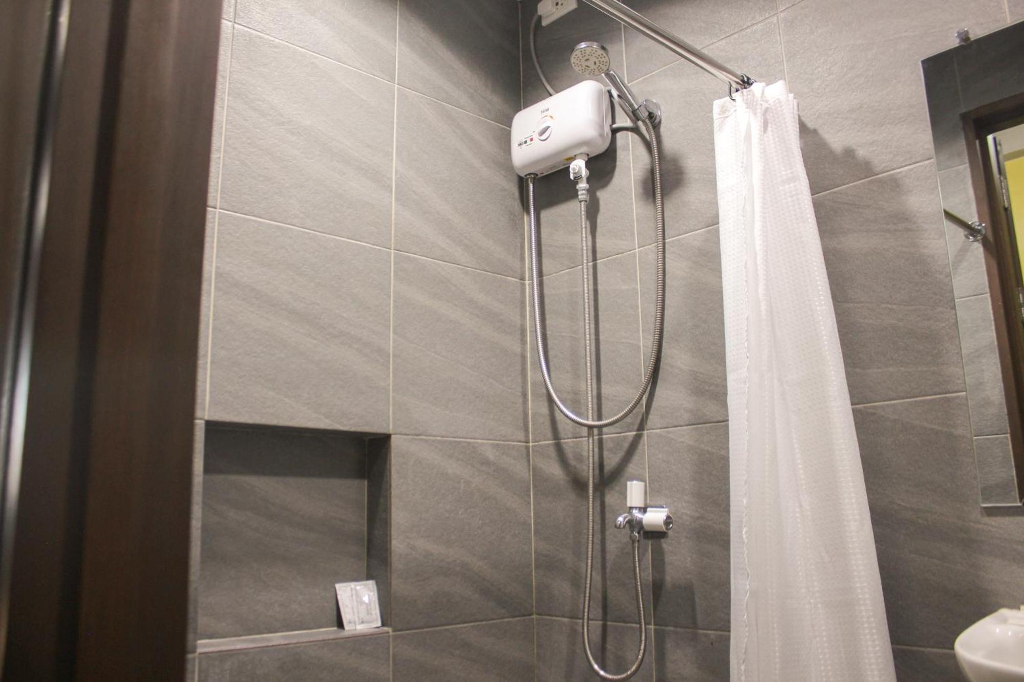 217 Bonifacio Residences Baguio City Room photo
